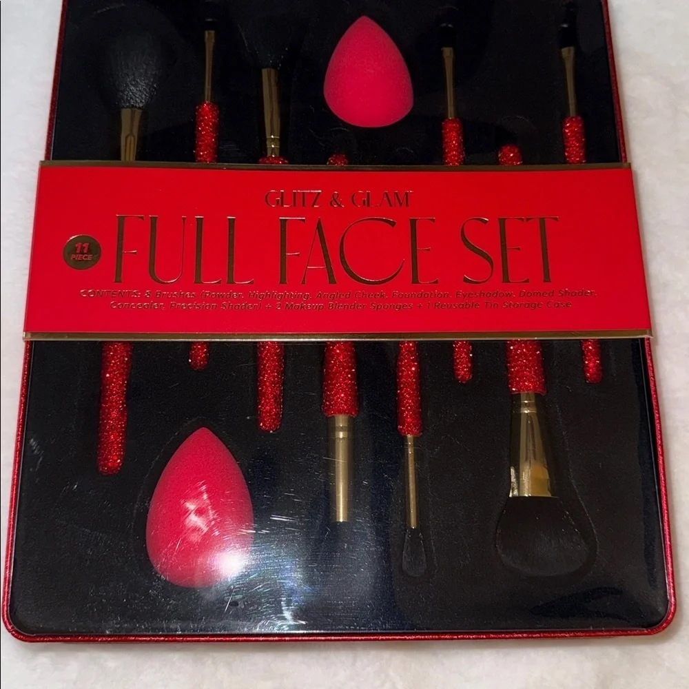 GLITZ N GLAN Red Full Face Brush Set